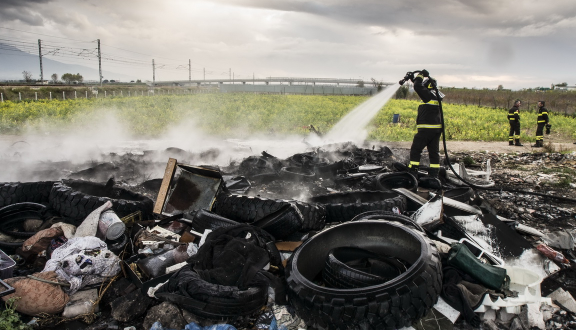 incendio nella terra dei fuochi