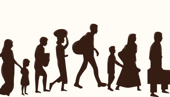 una fila di persone migranti