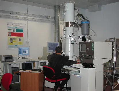 ricercatore al lavoro