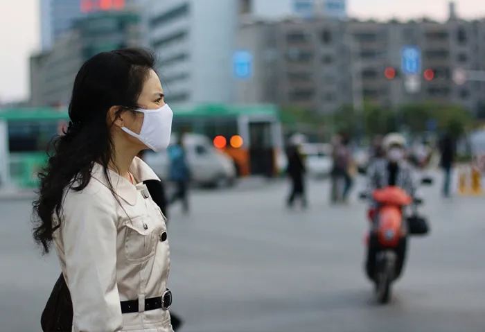 Donna con maschera