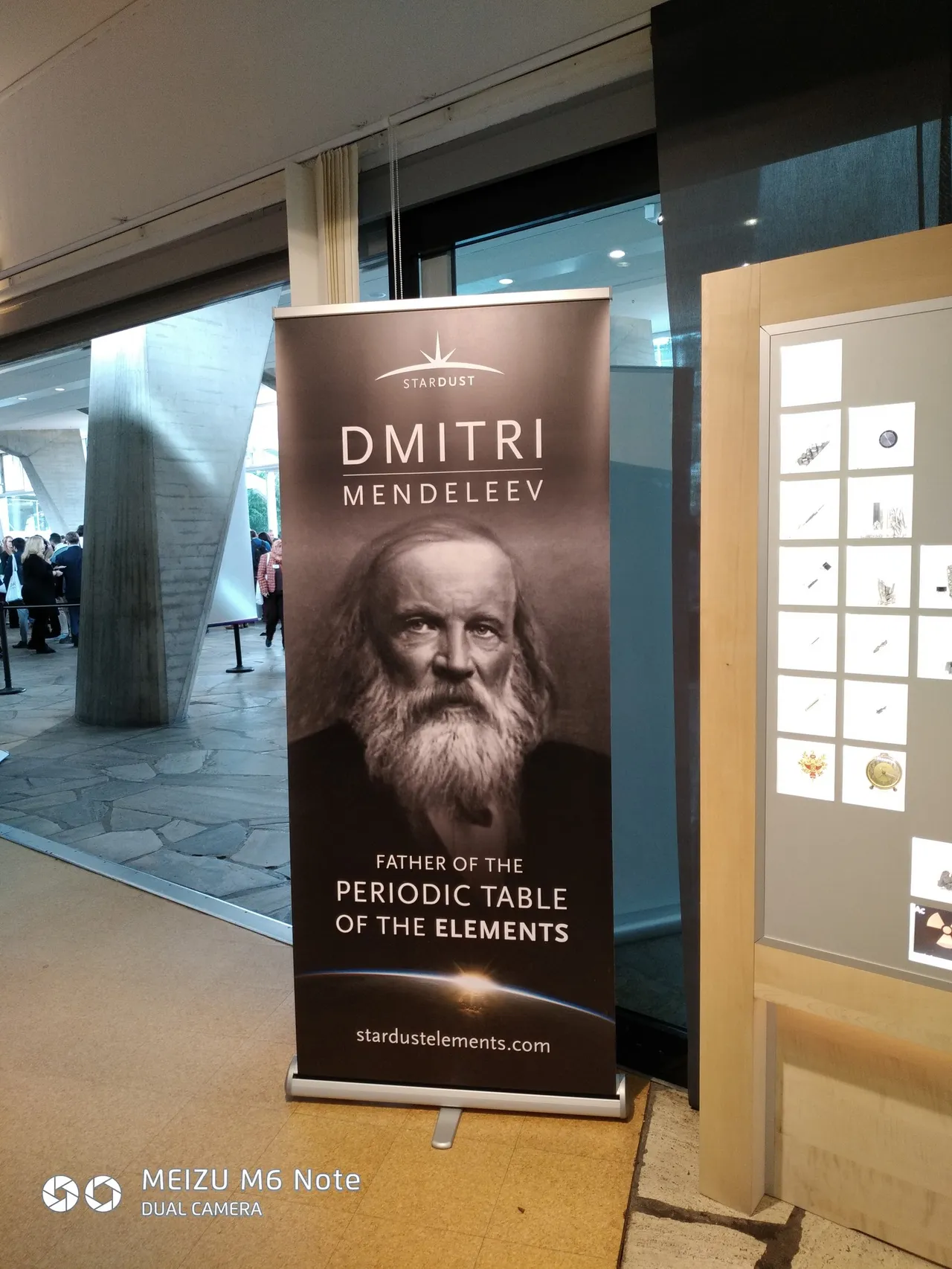 Un pannello della mostra allestita in occasione della cerimonia d’apertura all’Anno Internazionale della Tavola Periodica
