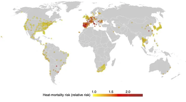 Rischio relativo di mortalità tra la temperatura più alta osservata nelle diverse località (99esimo percentile della distribuzione delle temperature nel database) rispetto alla…