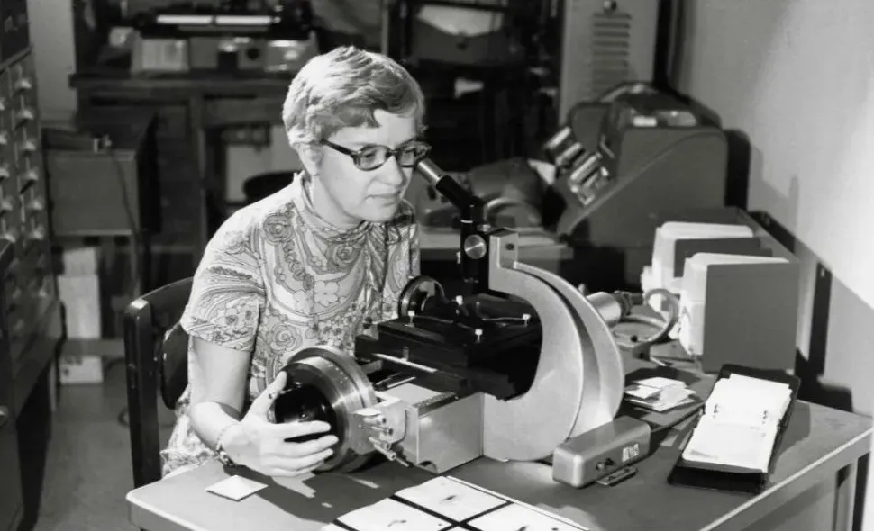 Vera Rubin (1928-2016)