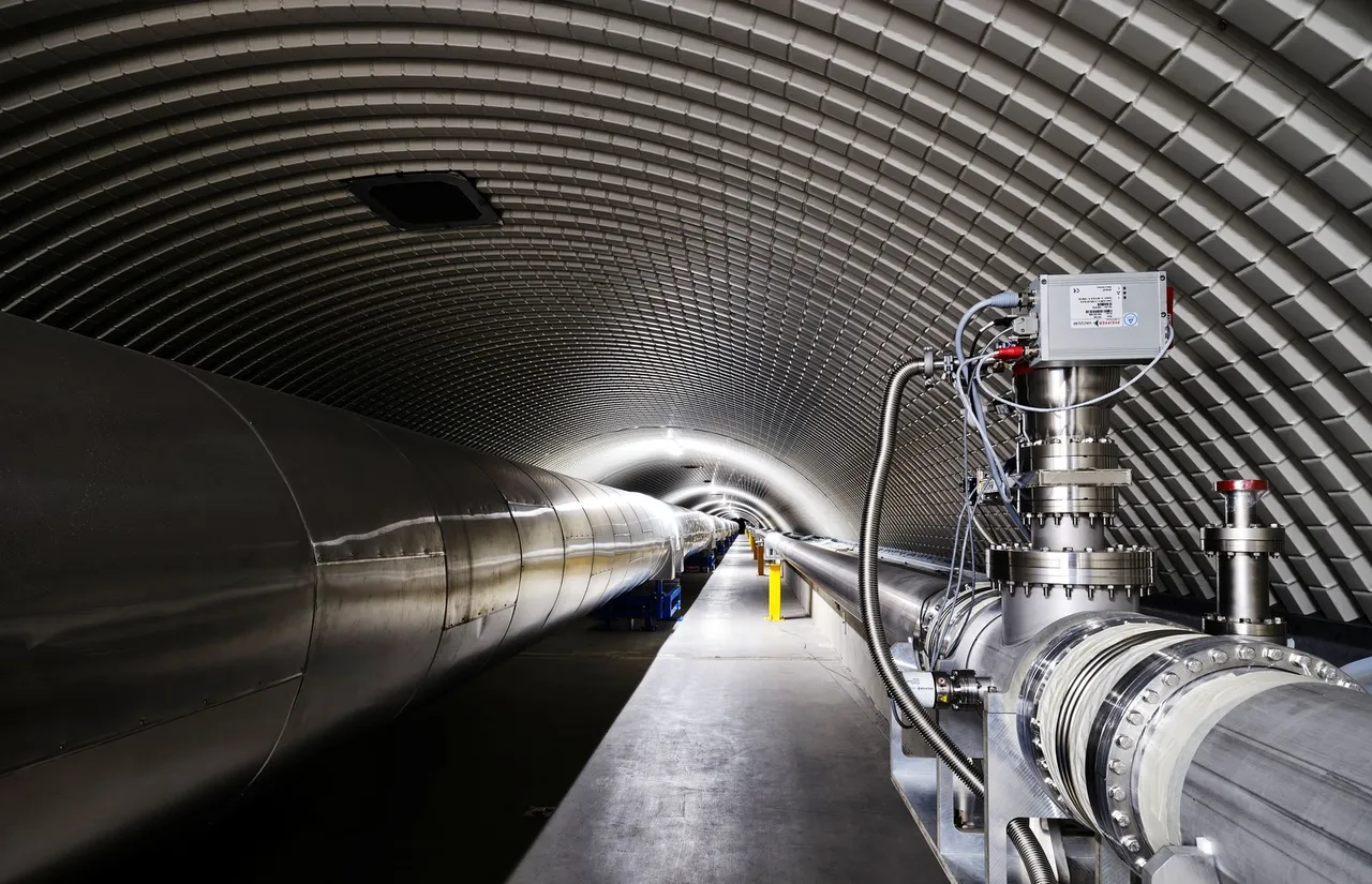 virgo visto all&rsquo;interno del tunnel