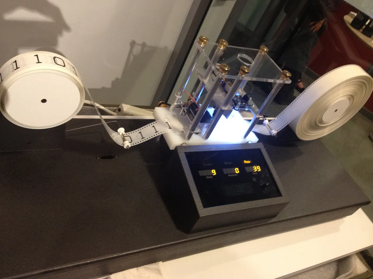Un modello meccanico della macchina di Turing
