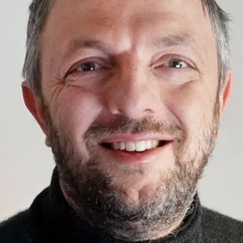 Enrico Bucci